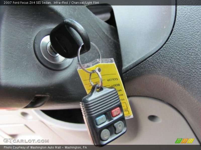 Infra-Red / Charcoal/Light Flint 2007 Ford Focus ZX4 SES Sedan