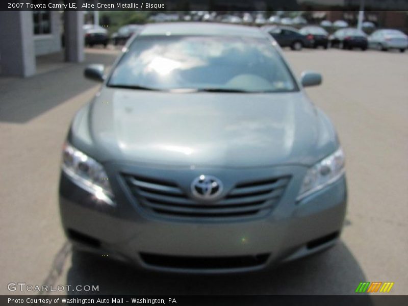 Aloe Green Metallic / Bisque 2007 Toyota Camry LE