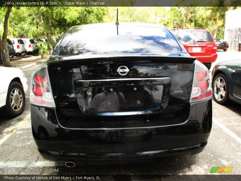 Super Black / Charcoal 2009 Nissan Sentra SE-R Spec V