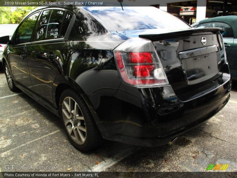Super Black / Charcoal 2009 Nissan Sentra SE-R Spec V