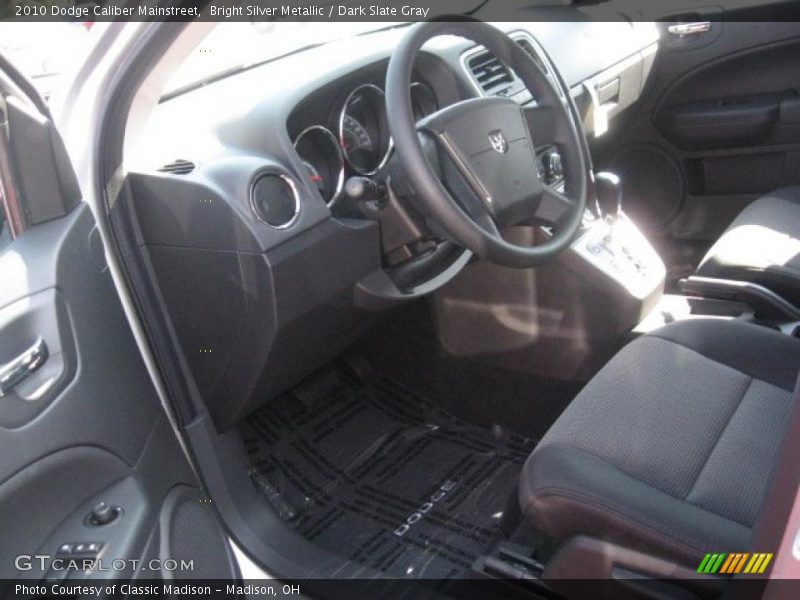 Bright Silver Metallic / Dark Slate Gray 2010 Dodge Caliber Mainstreet