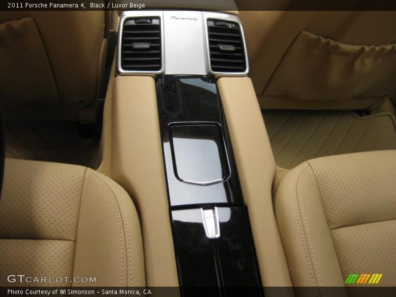 Black / Luxor Beige 2011 Porsche Panamera 4