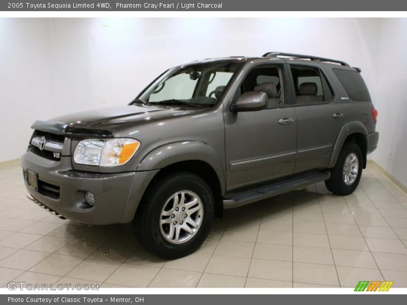Phantom Gray Pearl / Light Charcoal 2005 Toyota Sequoia Limited 4WD