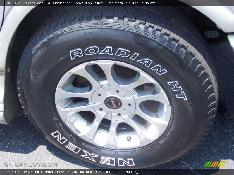 Silver Birch Metallic / Medium Pewter 2005 GMC Savana Van 1500 Passenger Conversion