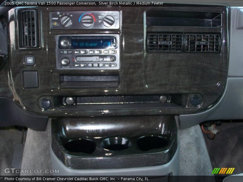 Silver Birch Metallic / Medium Pewter 2005 GMC Savana Van 1500 Passenger Conversion