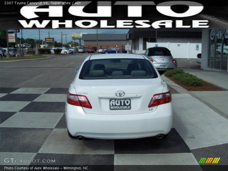 Super White / Ash 2007 Toyota Camry LE V6