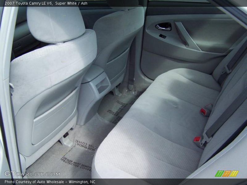 Super White / Ash 2007 Toyota Camry LE V6