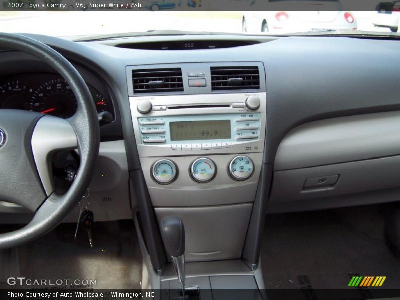 Super White / Ash 2007 Toyota Camry LE V6