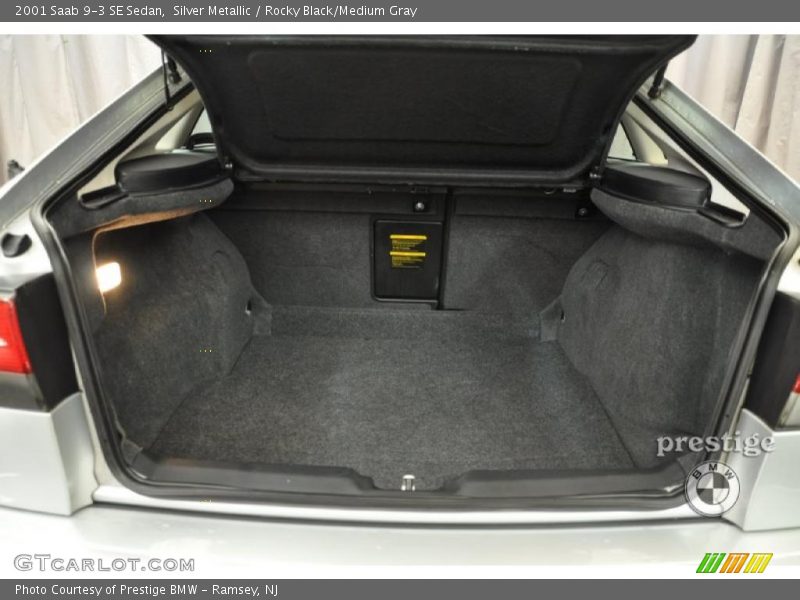 Silver Metallic / Rocky Black/Medium Gray 2001 Saab 9-3 SE Sedan