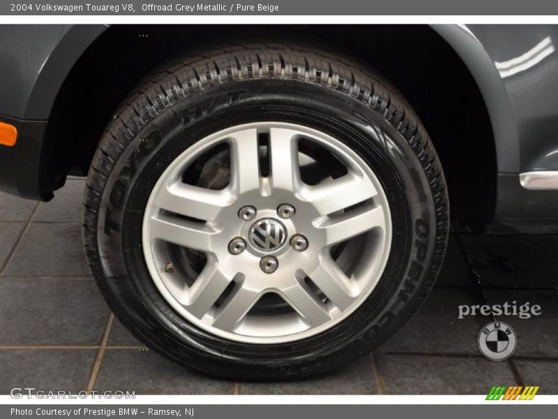 Offroad Grey Metallic / Pure Beige 2004 Volkswagen Touareg V8