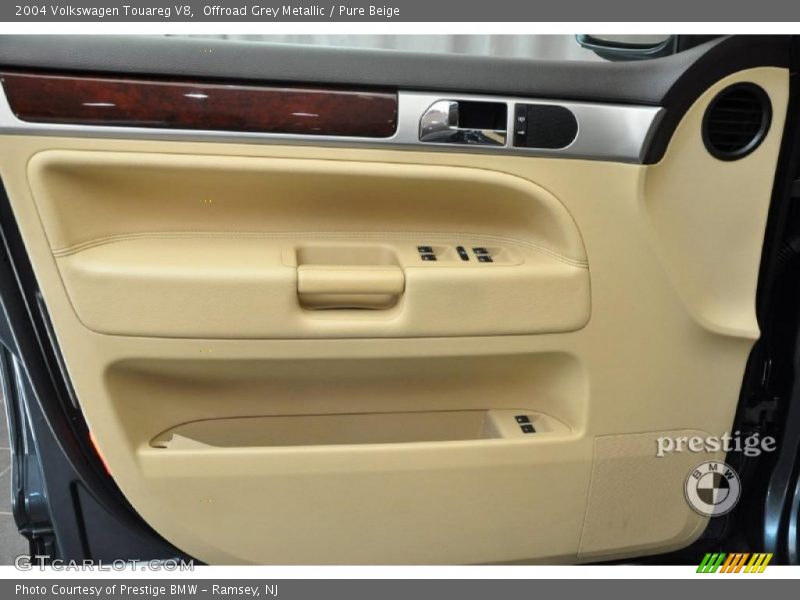 Offroad Grey Metallic / Pure Beige 2004 Volkswagen Touareg V8
