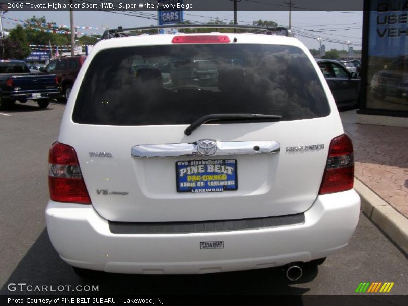 Super White / Ivory Beige 2006 Toyota Highlander Sport 4WD