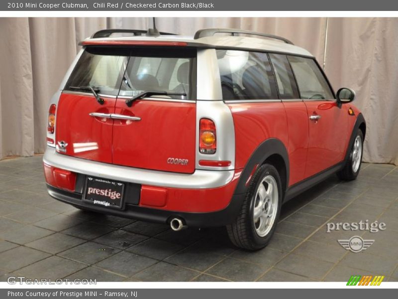 Chili Red / Checkered Carbon Black/Black 2010 Mini Cooper Clubman