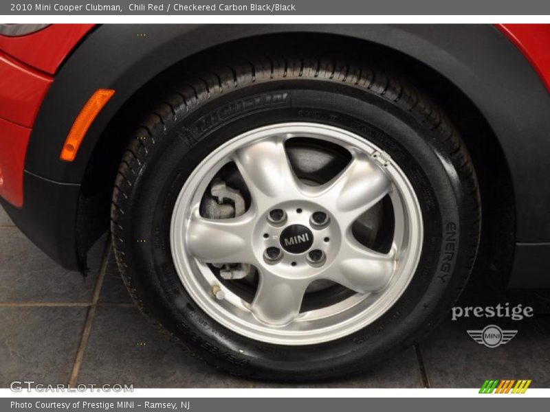 Chili Red / Checkered Carbon Black/Black 2010 Mini Cooper Clubman
