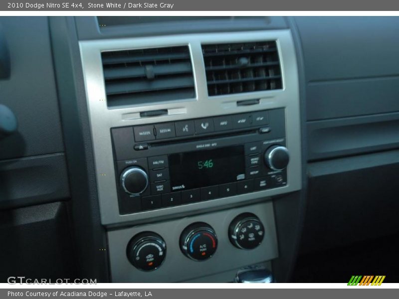 Stone White / Dark Slate Gray 2010 Dodge Nitro SE 4x4