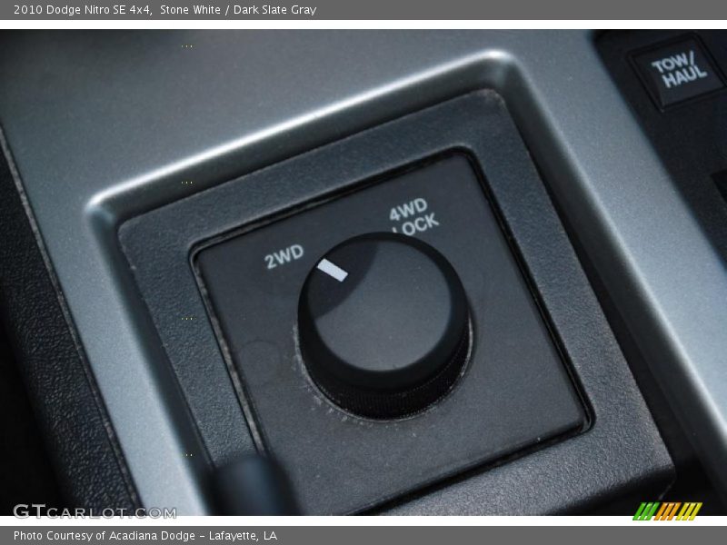 Stone White / Dark Slate Gray 2010 Dodge Nitro SE 4x4