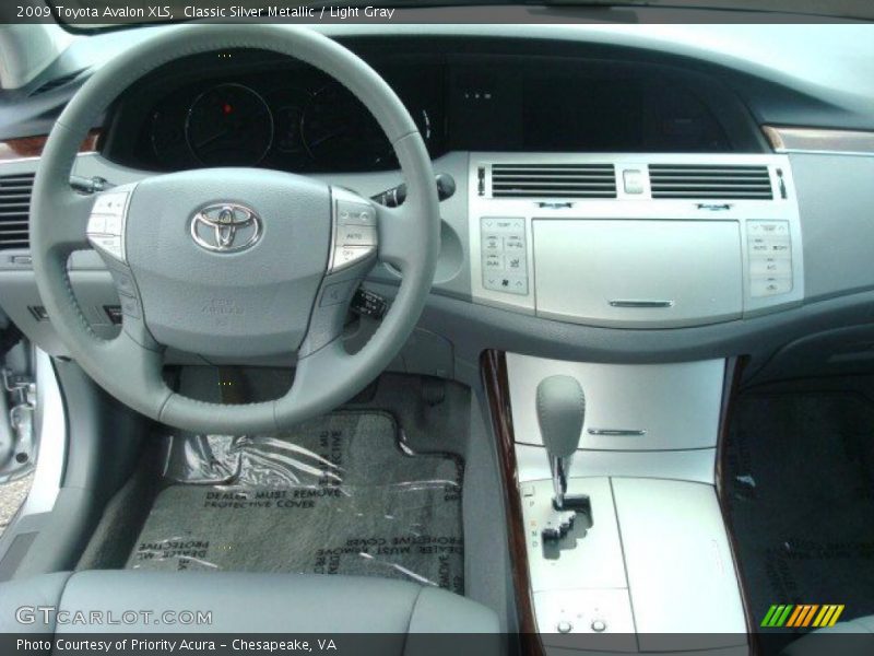 Classic Silver Metallic / Light Gray 2009 Toyota Avalon XLS