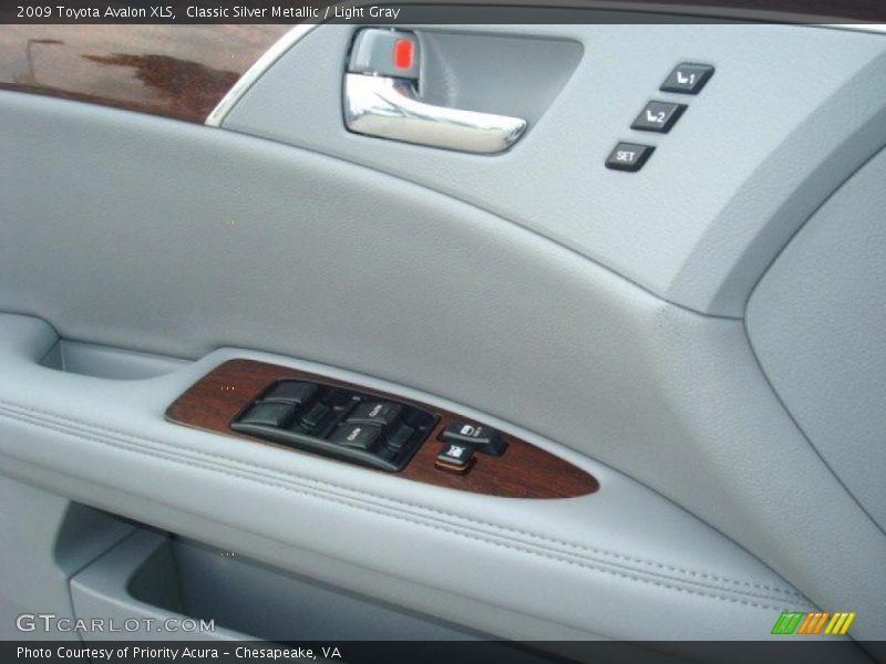 Classic Silver Metallic / Light Gray 2009 Toyota Avalon XLS