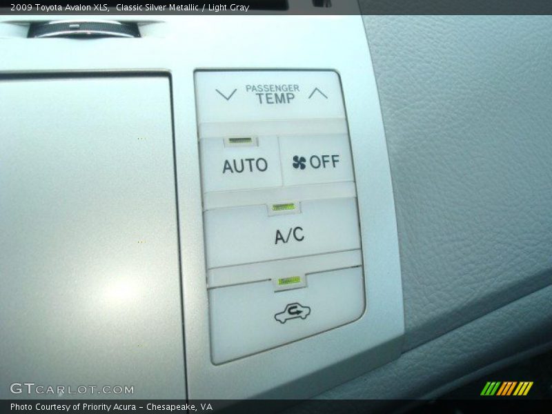Classic Silver Metallic / Light Gray 2009 Toyota Avalon XLS