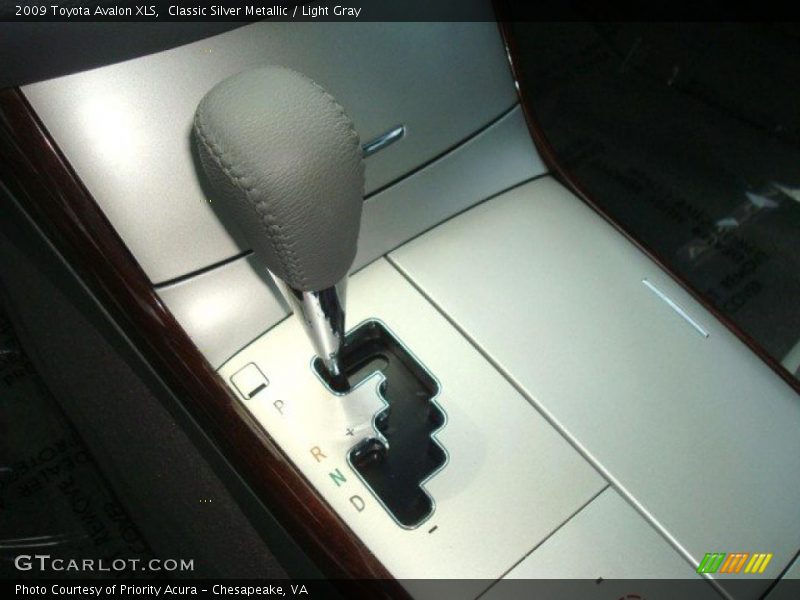 Classic Silver Metallic / Light Gray 2009 Toyota Avalon XLS