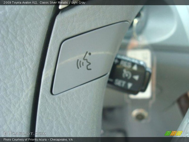 Classic Silver Metallic / Light Gray 2009 Toyota Avalon XLS