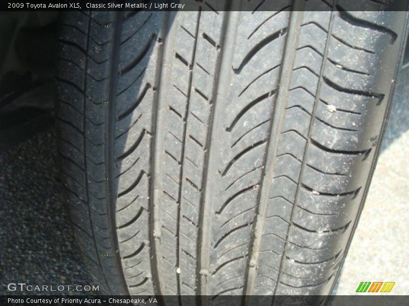 Classic Silver Metallic / Light Gray 2009 Toyota Avalon XLS