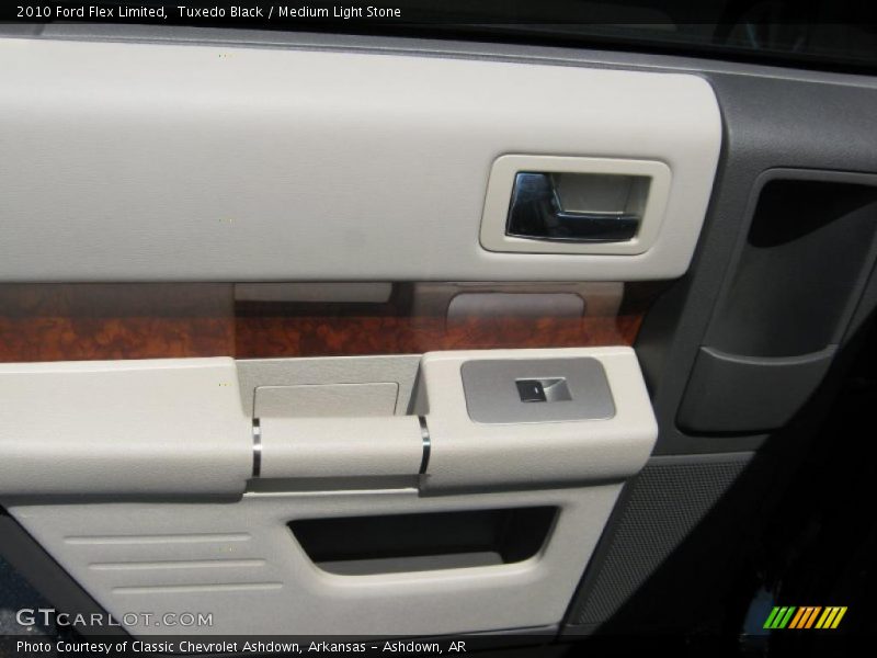 Tuxedo Black / Medium Light Stone 2010 Ford Flex Limited