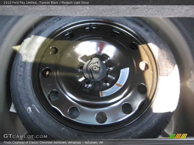 Tuxedo Black / Medium Light Stone 2010 Ford Flex Limited
