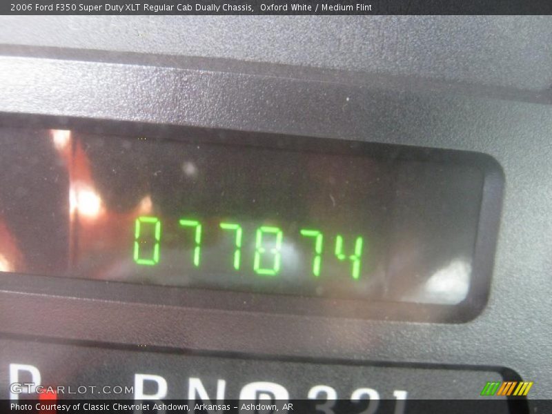 Oxford White / Medium Flint 2006 Ford F350 Super Duty XLT Regular Cab Dually Chassis