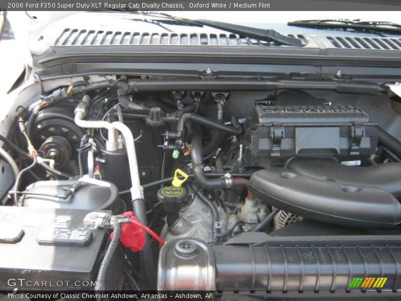 Oxford White / Medium Flint 2006 Ford F350 Super Duty XLT Regular Cab Dually Chassis