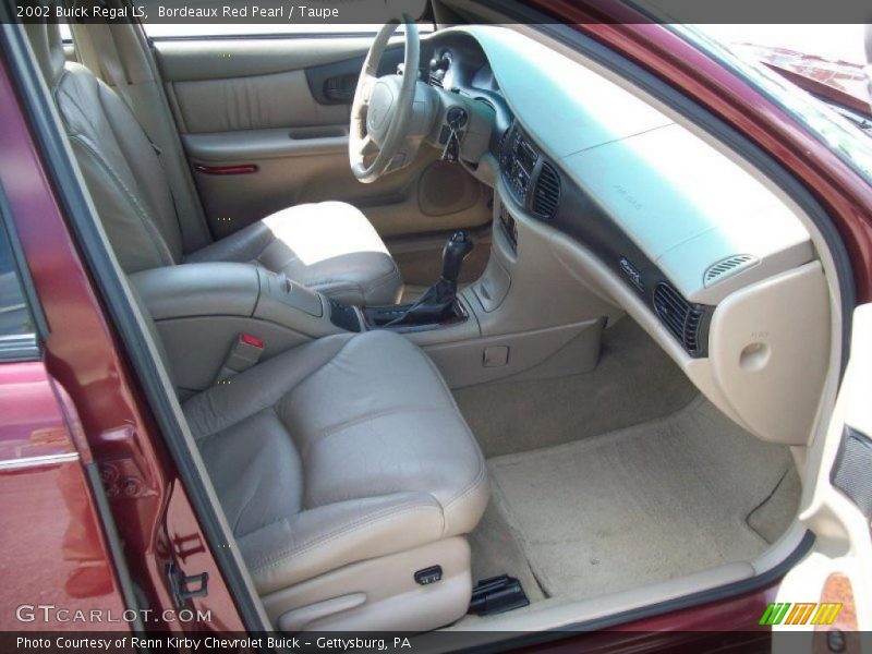 Bordeaux Red Pearl / Taupe 2002 Buick Regal LS