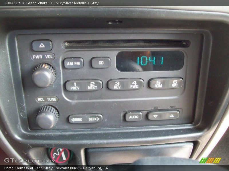 Silky Silver Metallic / Gray 2004 Suzuki Grand Vitara LX