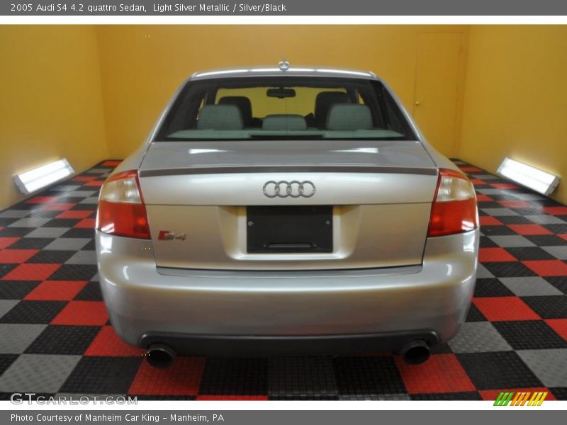 Light Silver Metallic / Silver/Black 2005 Audi S4 4.2 quattro Sedan