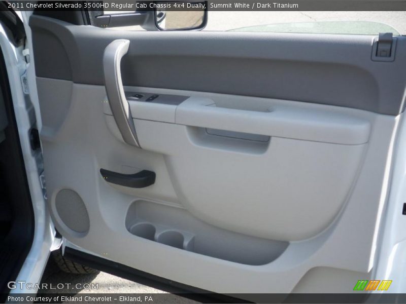 Summit White / Dark Titanium 2011 Chevrolet Silverado 3500HD Regular Cab Chassis 4x4 Dually