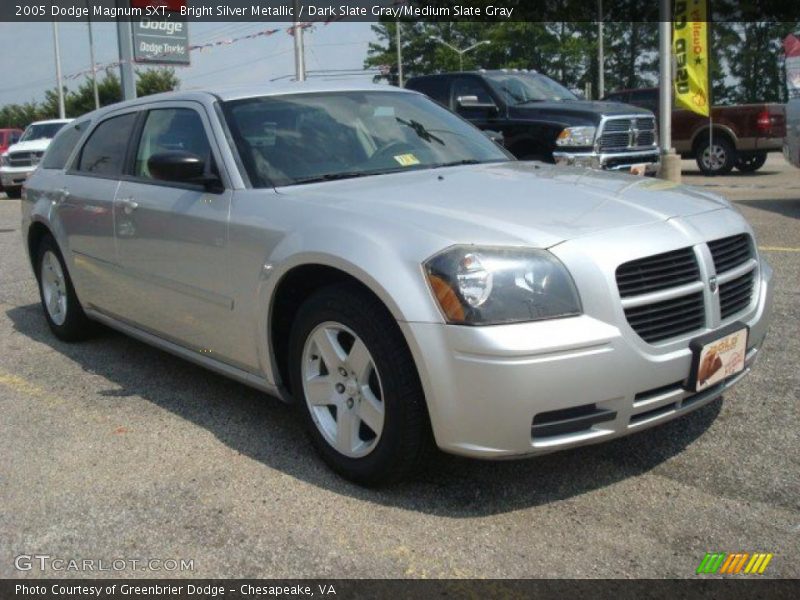 Bright Silver Metallic / Dark Slate Gray/Medium Slate Gray 2005 Dodge Magnum SXT