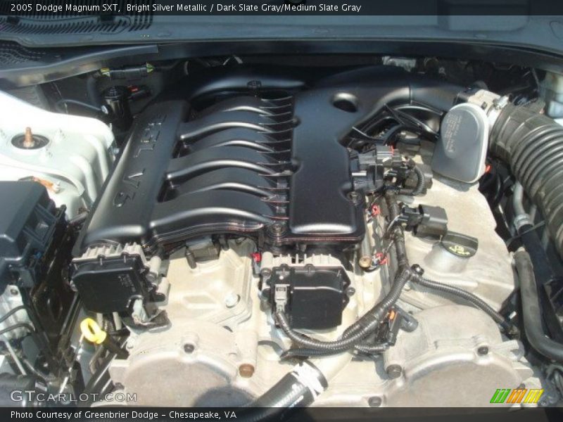 Bright Silver Metallic / Dark Slate Gray/Medium Slate Gray 2005 Dodge Magnum SXT