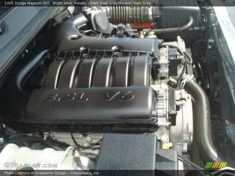 Bright Silver Metallic / Dark Slate Gray/Medium Slate Gray 2005 Dodge Magnum SXT