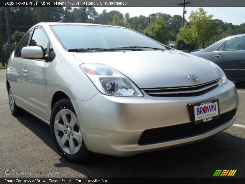 Millenium Silver Metallic / Gray/Burgundy 2005 Toyota Prius Hybrid