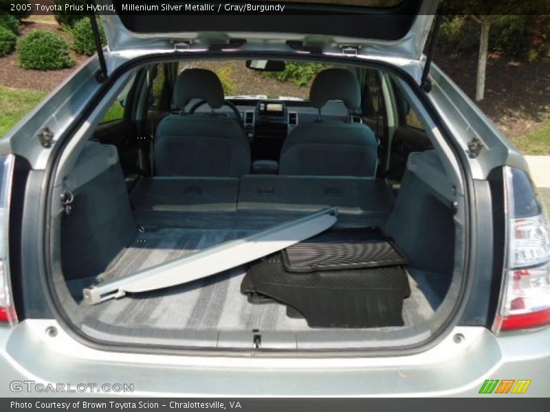 Millenium Silver Metallic / Gray/Burgundy 2005 Toyota Prius Hybrid