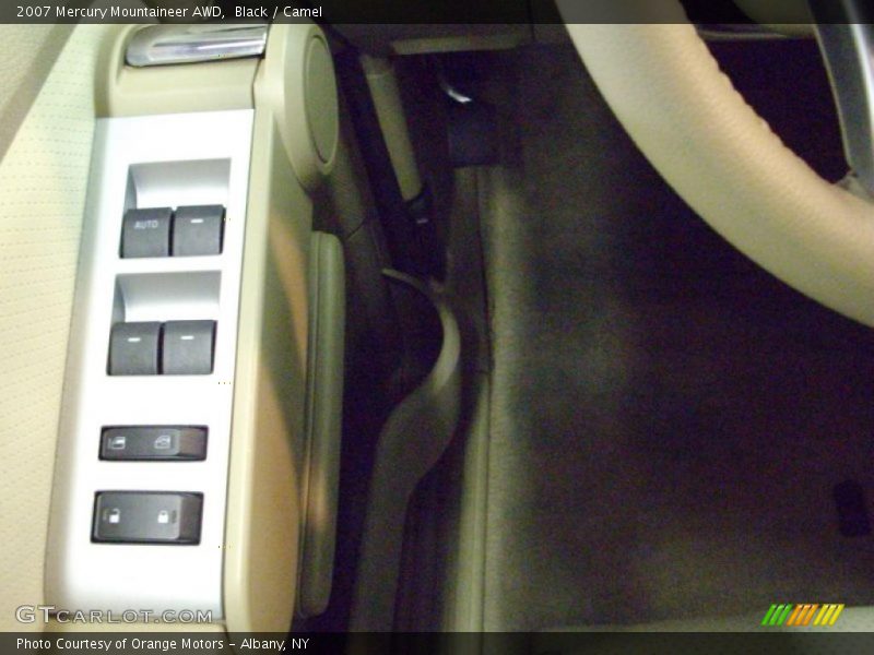 Black / Camel 2007 Mercury Mountaineer AWD