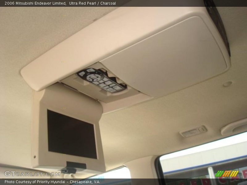 Ultra Red Pearl / Charcoal 2006 Mitsubishi Endeavor Limited