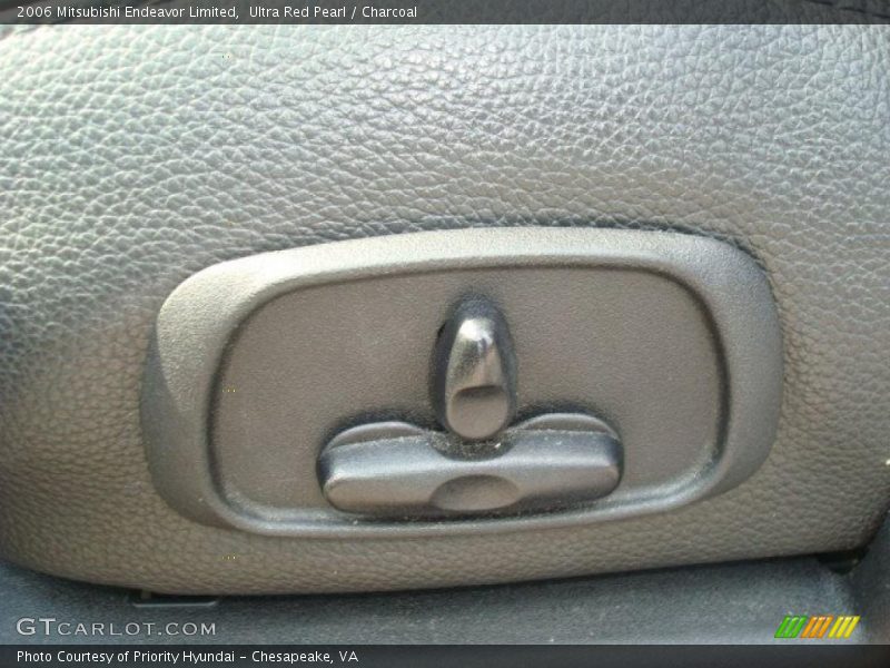 Ultra Red Pearl / Charcoal 2006 Mitsubishi Endeavor Limited