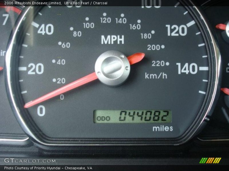 Ultra Red Pearl / Charcoal 2006 Mitsubishi Endeavor Limited