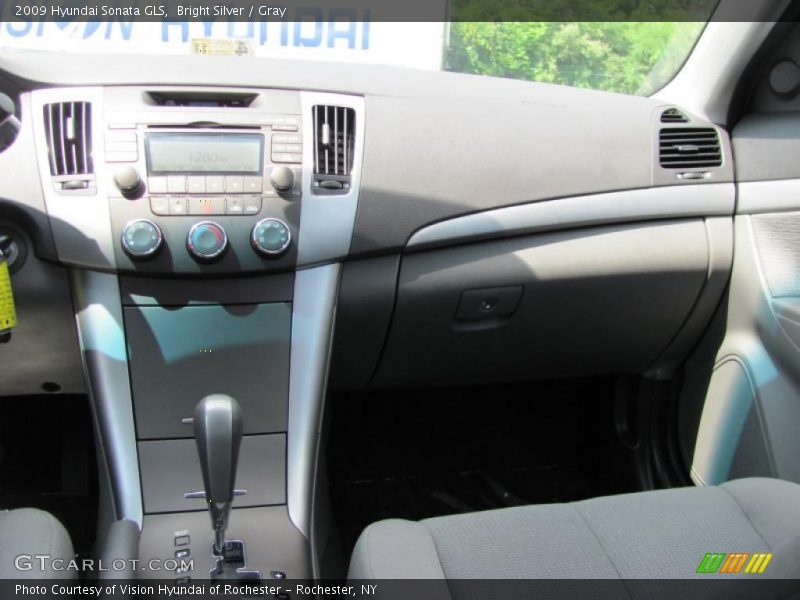 Bright Silver / Gray 2009 Hyundai Sonata GLS