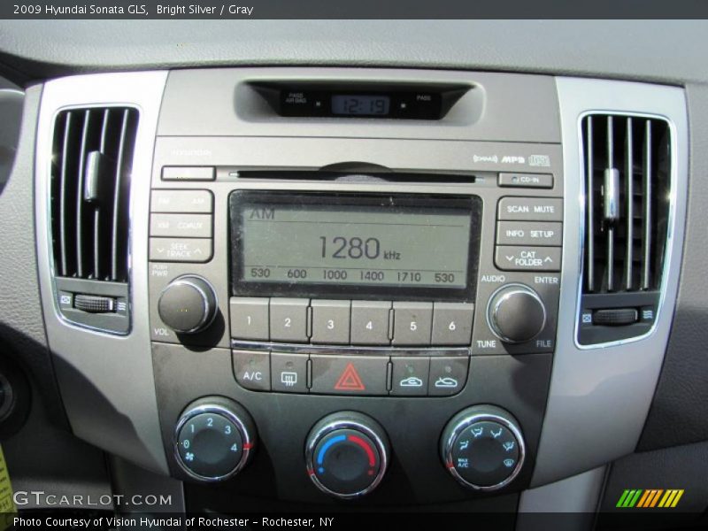 Bright Silver / Gray 2009 Hyundai Sonata GLS