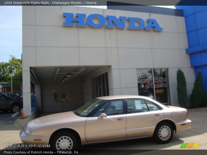 Champagne Metallic / Neutral 1999 Oldsmobile Eighty-Eight