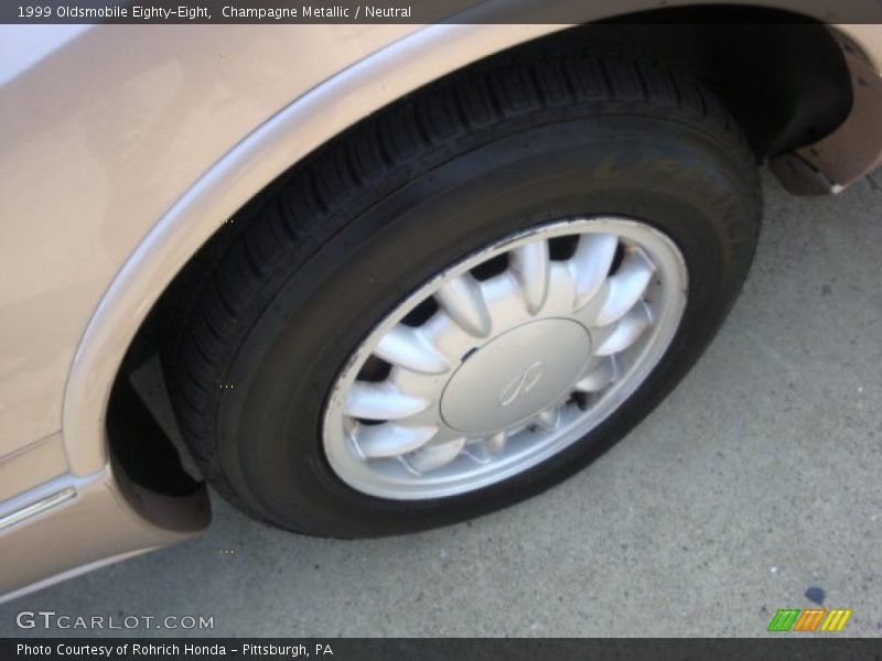 Champagne Metallic / Neutral 1999 Oldsmobile Eighty-Eight