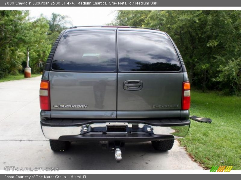 Medium Charcoal Gray Metallic / Medium Oak 2000 Chevrolet Suburban 2500 LT 4x4