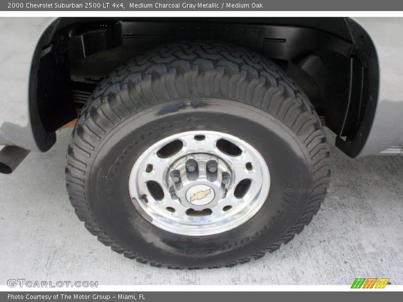 Medium Charcoal Gray Metallic / Medium Oak 2000 Chevrolet Suburban 2500 LT 4x4