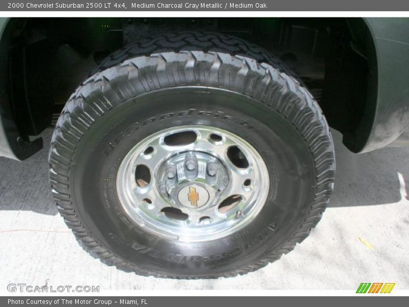 Medium Charcoal Gray Metallic / Medium Oak 2000 Chevrolet Suburban 2500 LT 4x4